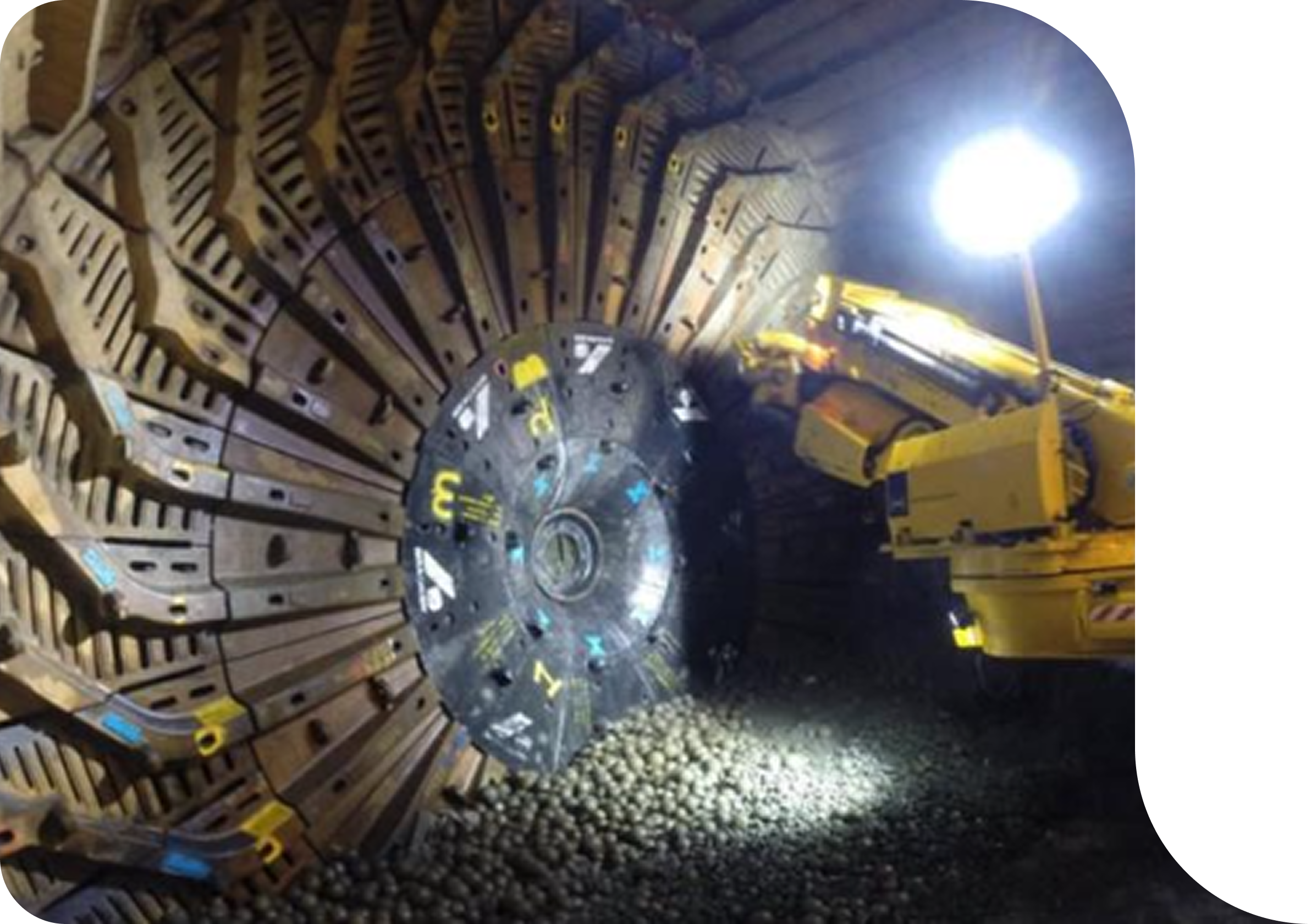 Full SAG Mill Liner Replacement